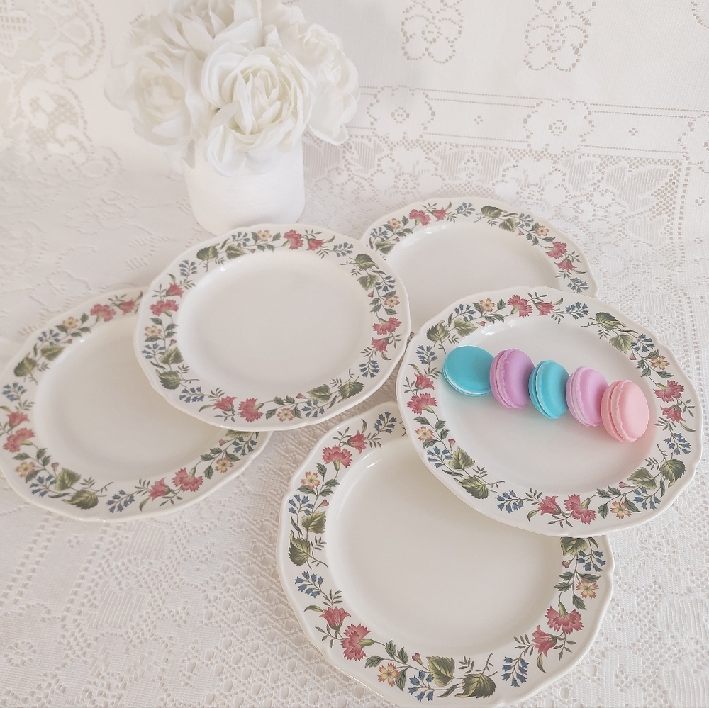 Wedgwood Derwent Salad Plates - 8 inch, Set of 5 Dessert Plates, England